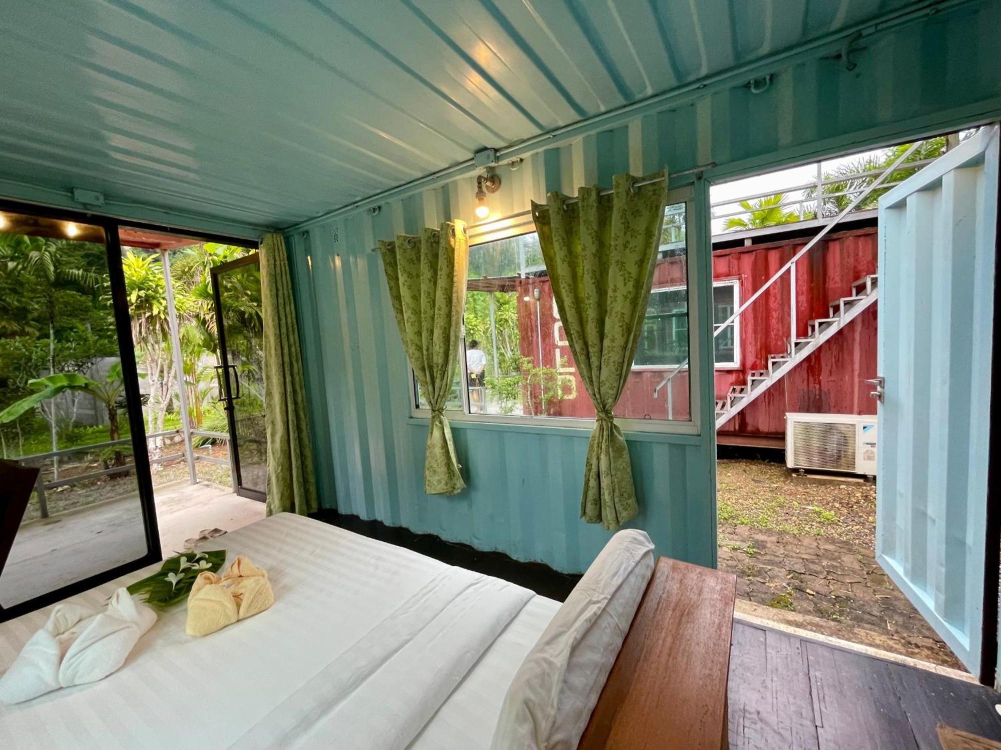 The Camper Lodge Khao Sok Ban Bang Bon Exterior photo